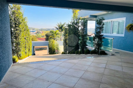 Casa à venda com 3 suítes no Centro, Bom Jesus dos Perdões, SP