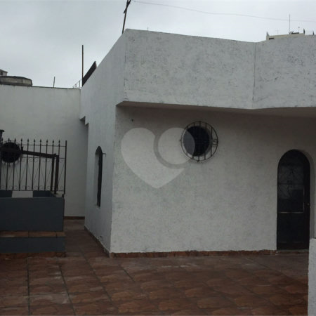 Sobrado à venda com 4 quartos, sendo 1 suíte,  em Santo Amaro, São Paulo, SP