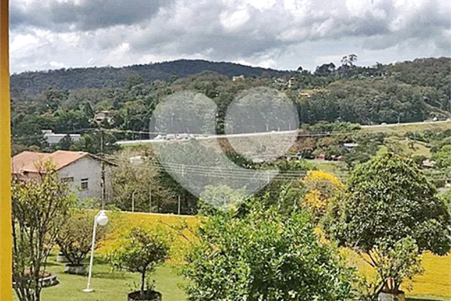 Casa à venda com 4 quartos, sendo 3 suítes, em Luiz Fagundes, Mairiporã, SP