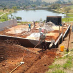 Casa à venda com 3 suítes no condomínio Loteamento Terras da Fazenda Santana I, Atibaia - SP