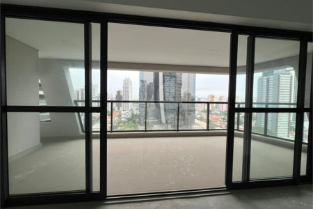 Apartamento à venda com 3 quartos, sendo 1 suíte, em Chácara Santo Antônio, São Paulo, SP