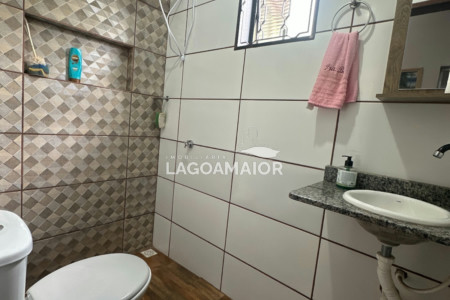 Casa à venda com 3 quartos, sendo 1 suíte,  em Jardim Brasília, Três Lagoas, MS