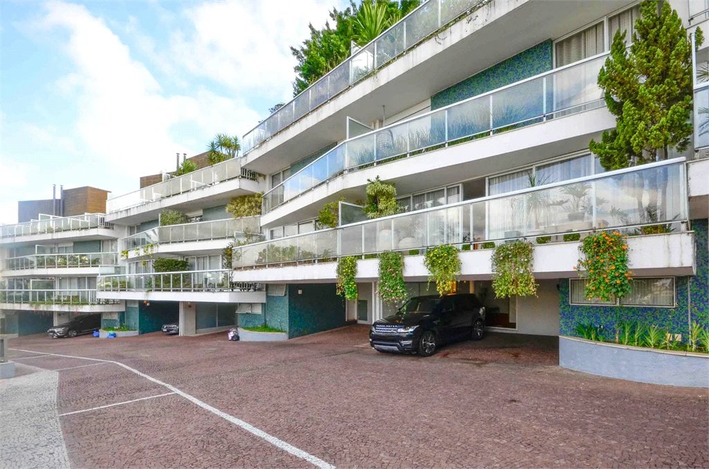 Casa à venda com 5 quartos, sendo 4 suítes, no condomínio Espaço Mobile - Real Parque, São Paulo - SP