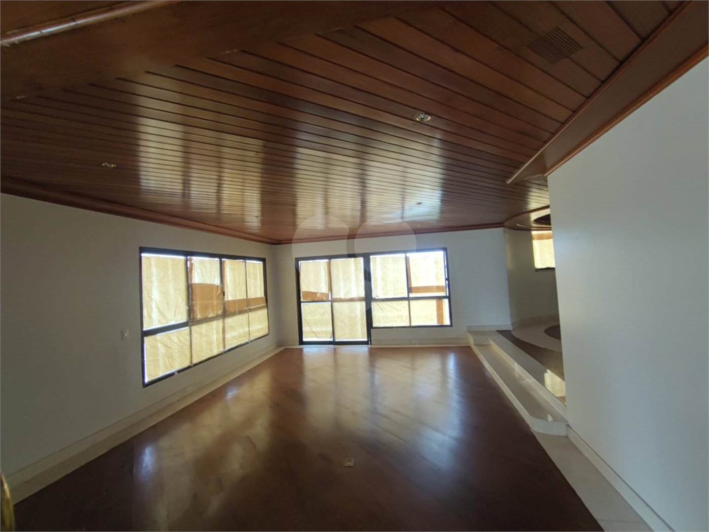 Apartamento à venda com 4 suítes em Moema, São Paulo, SP