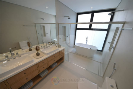 Casa à venda com 4 suítes no condomínio Villa dos Pinheiros, Indaiatuba - SP