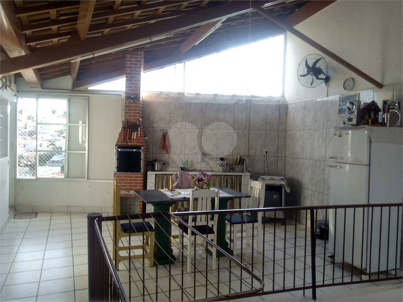 Sobrado à venda com 4 quartos, sendo 1 suíte,  em Jardim Pacaembu, Jundiaí, SP