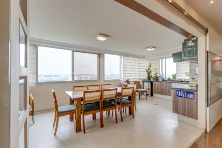 Apartamento à venda com 4 suítes em Jardim Marajoara, São Paulo, SP