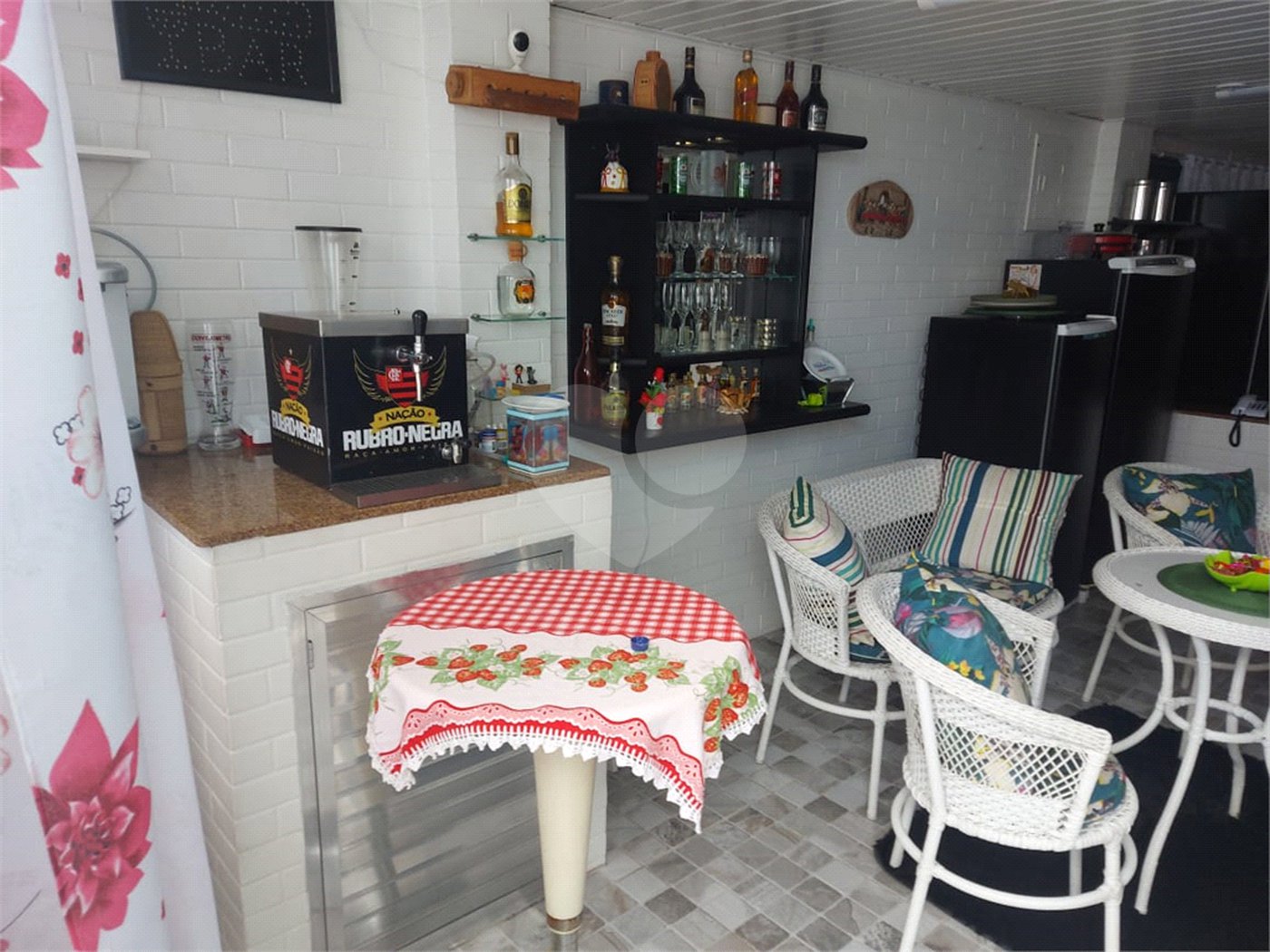 Casa à venda com 4 quartos, sendo 2 suítes, em Campo Grande, Rio de Janeiro, RJ