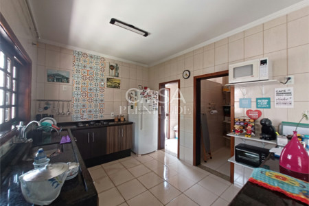 Casa Térrea à venda com 3 quartos, sendo 1 suíte, em Jardim Bandeirantes, Sorocaba, SP