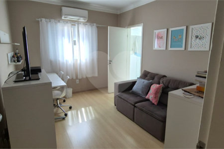 Casa à venda com 5 quartos, sendo 4 suítes, no condomínio Residencial Vilazul, Sorocaba - SP