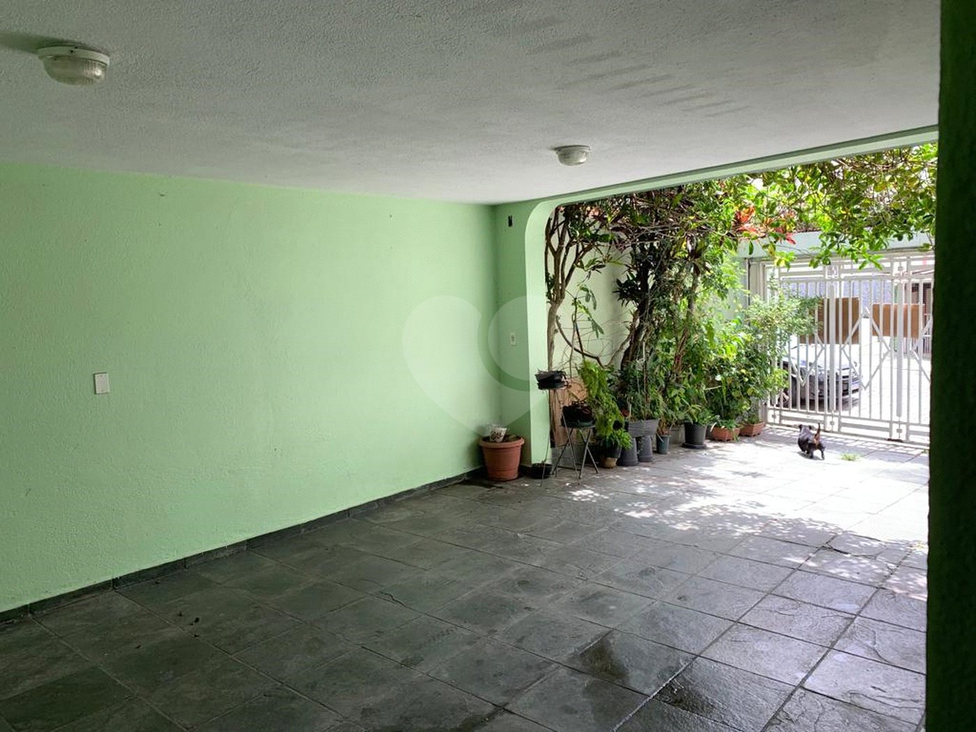 Casa à venda com 3 quartos, sendo 1 suíte,  em Bosque da Saúde, São Paulo, SP