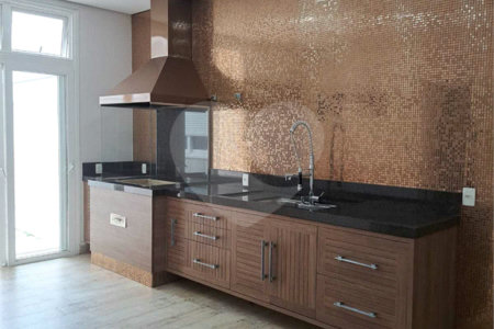 Casa à venda com 3 quartos, sendo 1 suíte, no condomínio Terra Nobre, Indaiatuba - SP