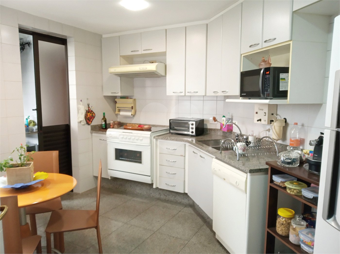 Apartamento à venda com 4 quartos, sendo 3 suítes, em Vila Andrade, São Paulo, SP