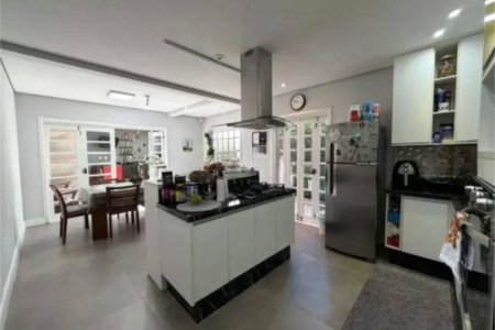 Sobrado à venda com 3 quartos, sendo 1 suíte, em Brooklin Paulista, São Paulo, SP