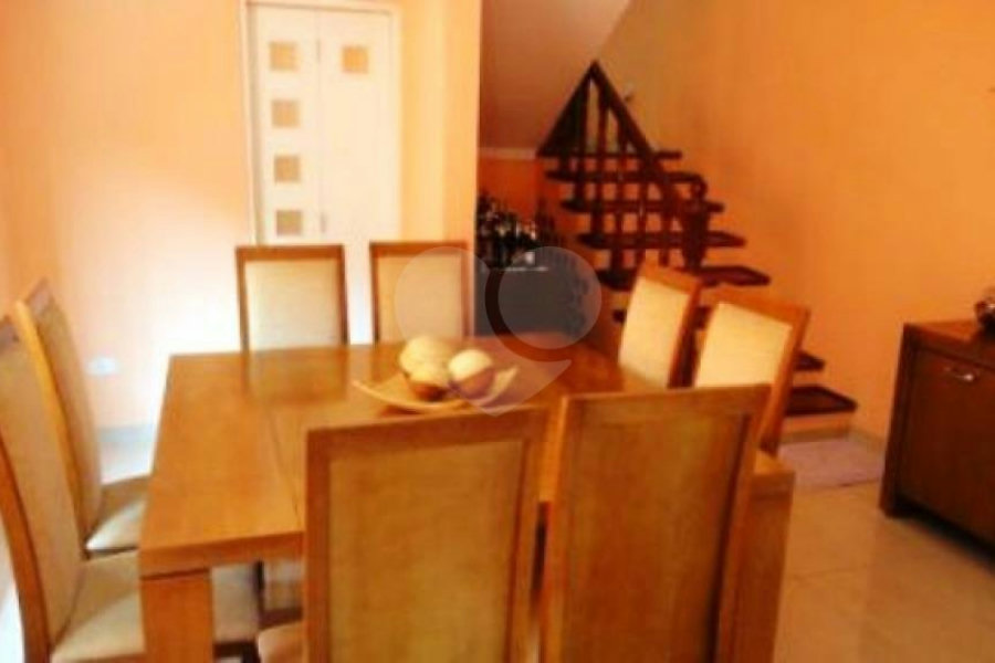 Sobrado à venda com 3 quartos, sendo 1 suíte, em Vila das Palmeiras, Guarulhos, SP