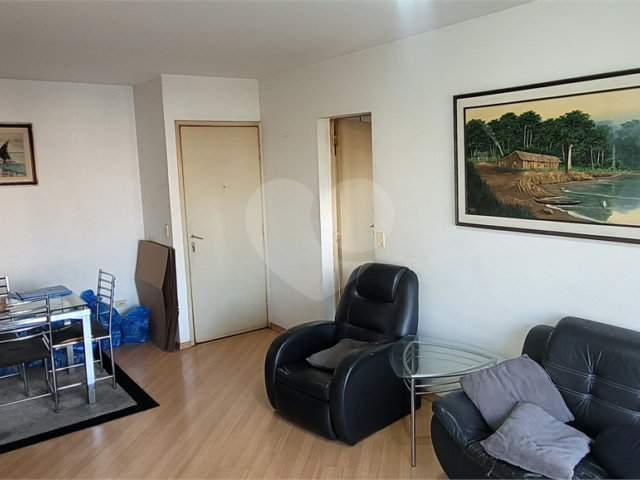 Apartamento à venda com 4 quartos, sendo 1 suíte,  em Perdizes, São Paulo, SP