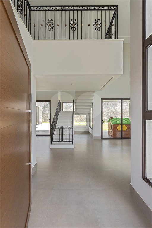 Casa à venda com 4 quartos, sendo 3 suítes, no condomínio Campo de Toscana, Vinhedo - SP