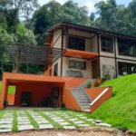 Casa à venda com 3 quartos, sendo 1 suíte, no condomínio Sausalito, Mairiporã - SP