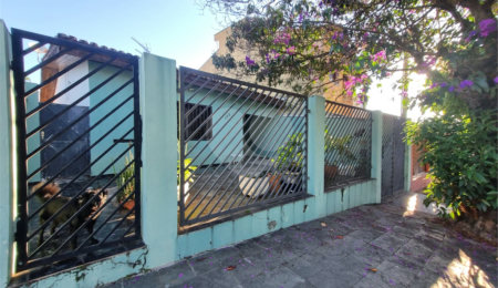 Casa à venda com 4 quartos, sendo 1 suíte,  em Jardim Guarujá, Sorocaba, SP