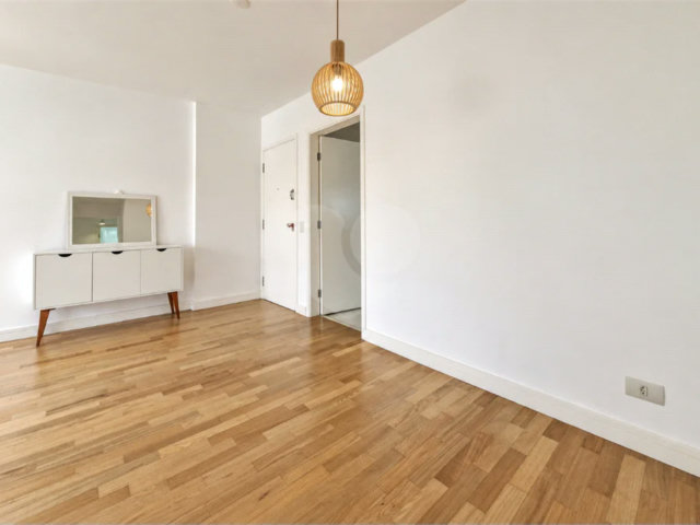 Apartamento à venda com 2 quartos, sendo 1 suíte,  em Brooklin, São Paulo, SP