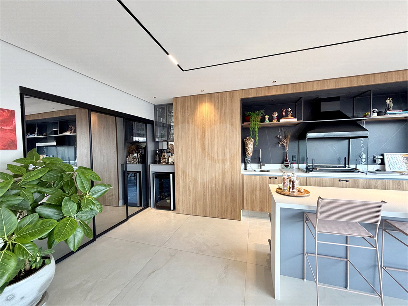 Apartamento à venda com 3 suítes em Vila Romana, São Paulo, SP