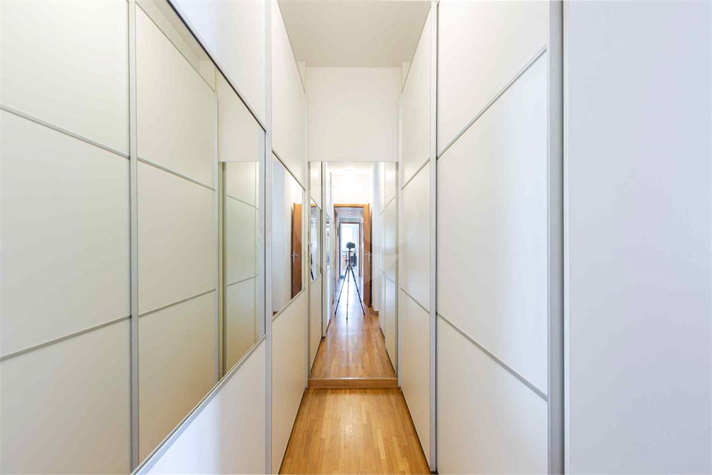 Apartamento à venda com 3 suítes em Vila Anglo Brasileira, São Paulo, SP