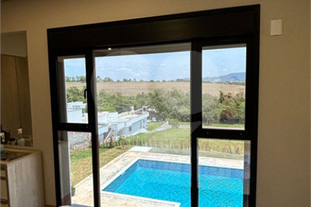 Casa à venda com 4 suítes no condomínio Village Ipanema 1, Araçoiaba da Serra - SP