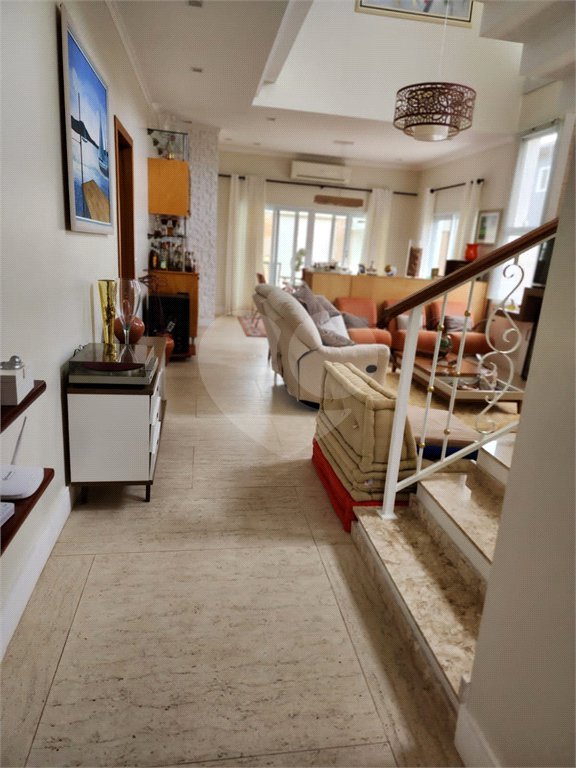 Casa à venda com 4 suítes no condomínio Pedra Grande, Atibaia - SP