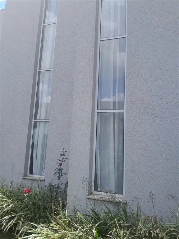 Casa à venda com 3 suítes em Moinho Velho, Cotia, SP