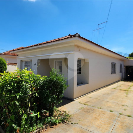 Casa à venda com 3 quartos no Centro, Araraquara, SP