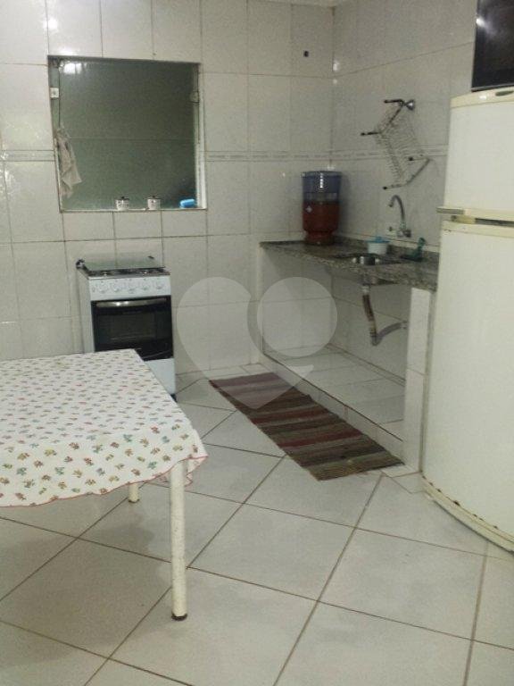Casa à venda ou para alugar com 4 quartos, sendo 1 suíte, no condomínio Estrada Armando Barbosa ,6300, Mairiporã - SP