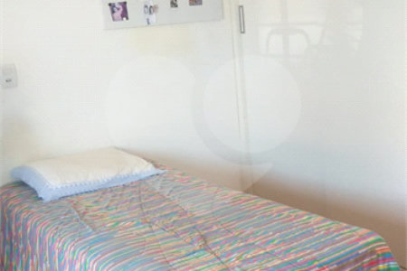 Casa à venda ou para alugar com 3 quartos, sendo 1 suíte, em Parque das Colinas, Valinhos, SP