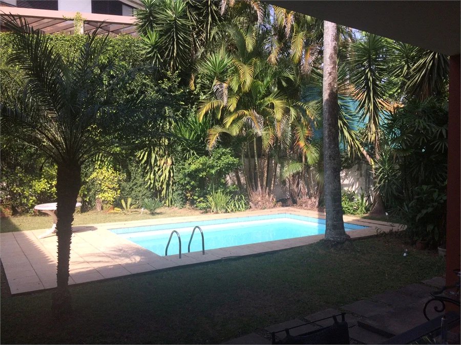 Casa à venda ou para alugar com 4 quartos, sendo 2 suítes, em Jardim Guedala, São Paulo, SP