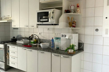 Cobertura à venda com 3 quartos, sendo 1 suíte,  em Vila Suzana, São Paulo, SP