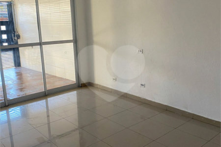 Sobrado à venda com 2 quartos em Jardim Monte Cristo, Suzano, SP