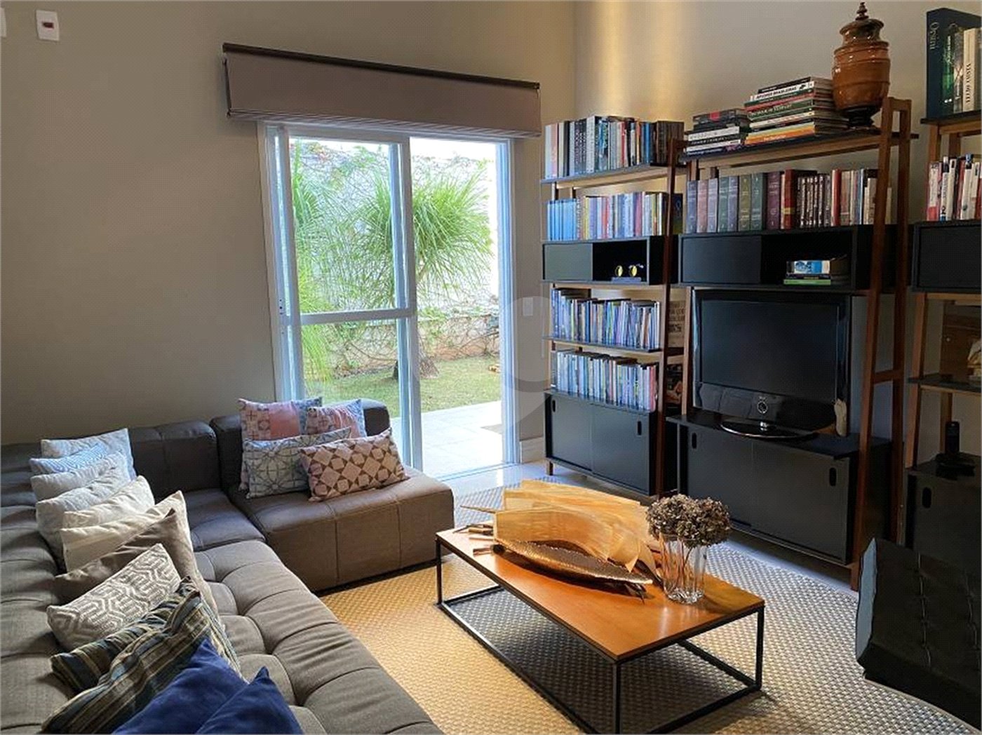 Casa à venda com 4 suítes no condomínio Villa Veneto, Itatiba - SP