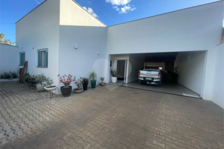 Casa à venda com 3 suítes no Centro, Balsas, MA