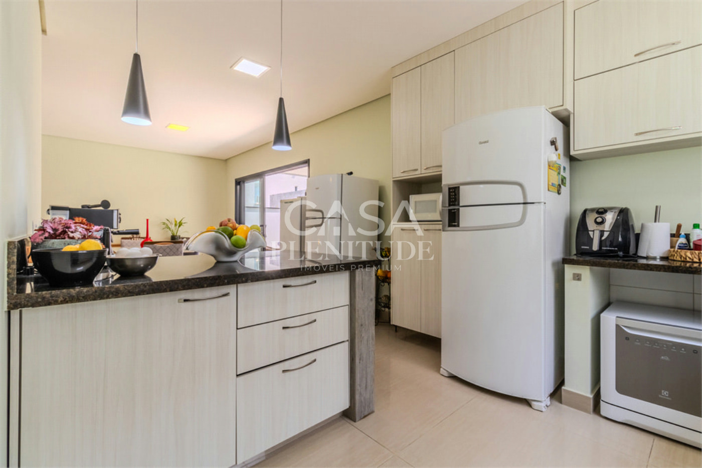 Casa em condomínio à venda com 3 suítes em Chácaras Residenciais Santa Maria, Votorantim, SP