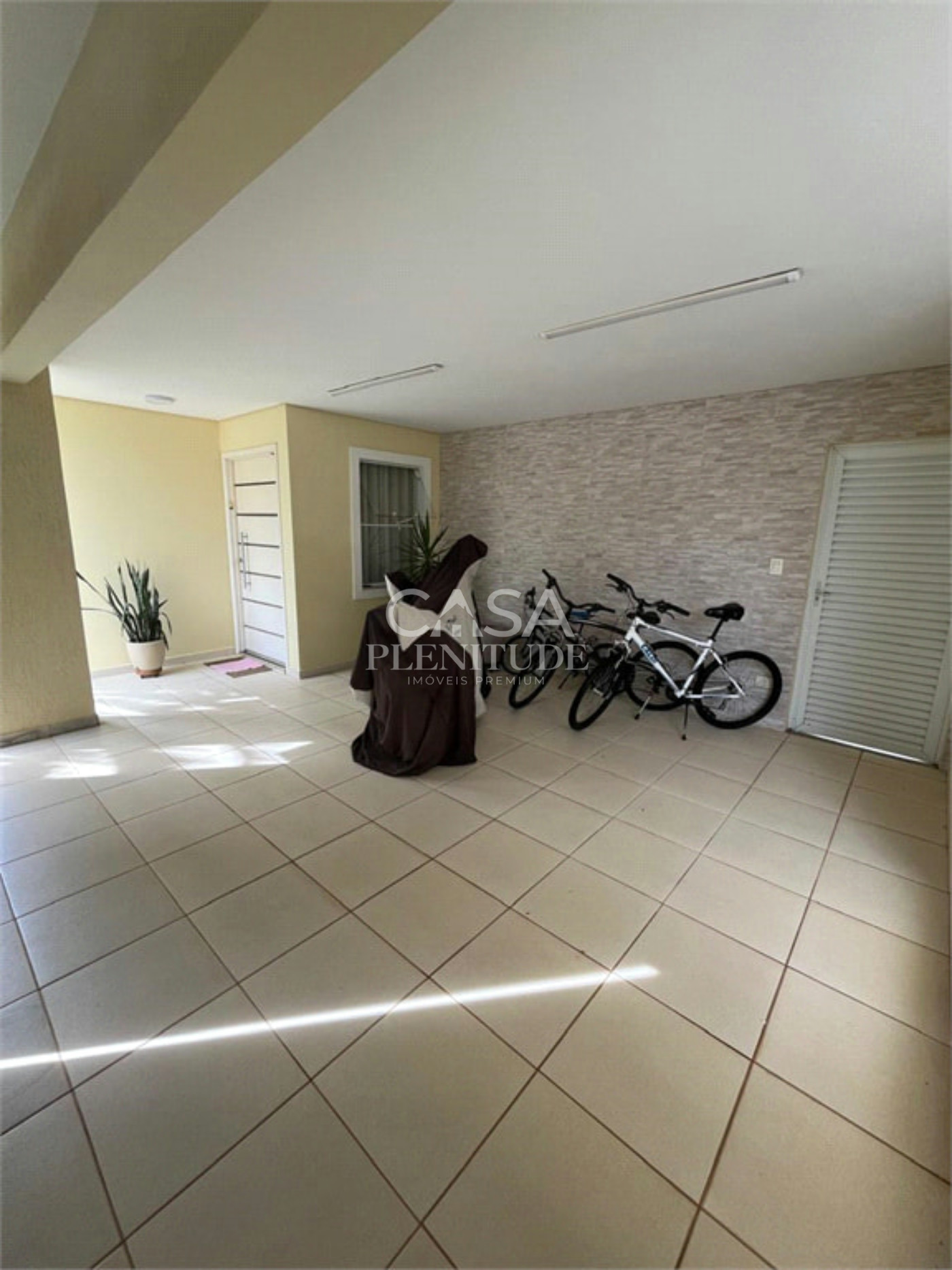 Casa em condomínio à venda com 3 quartos, sendo 1 suíte, no Centro, Araçoiaba da Serra, SP