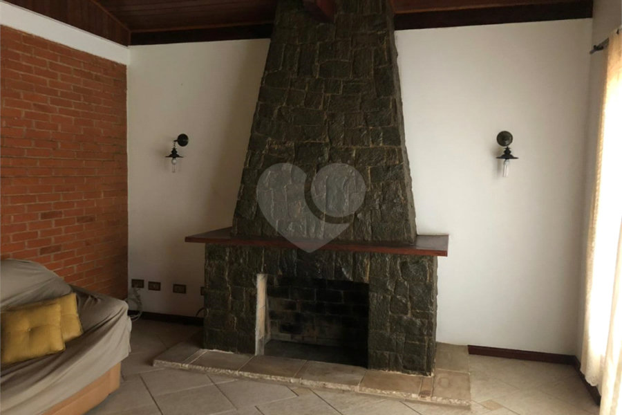 Casa à venda com 3 quartos, sendo 1 suíte,  em Serra da Cantareira, Mairiporã, SP