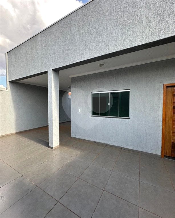 Casa à venda com 3 quartos, sendo 2 suítes, em Residencial Ponta Porã I, Ponta Porã, MS