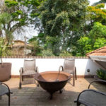 Casa à venda com 4 suítes no condomínio Outeiro, São Paulo - SP