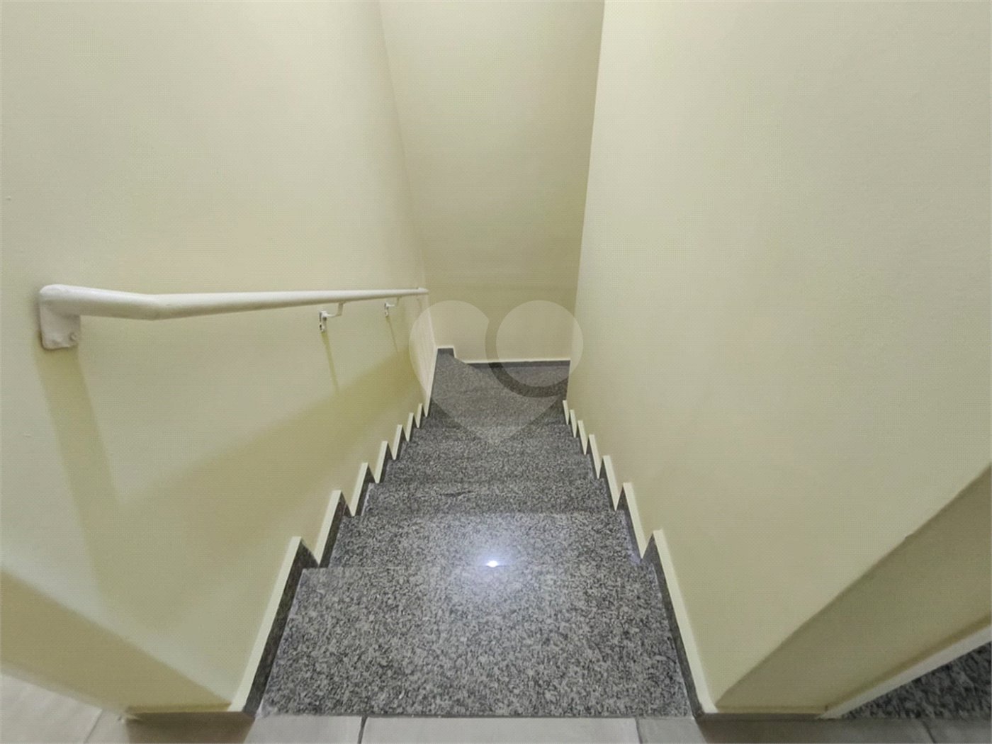 Sobrado à venda com 3 quartos, sendo 1 suíte, em Vila Nivi, São Paulo, SP