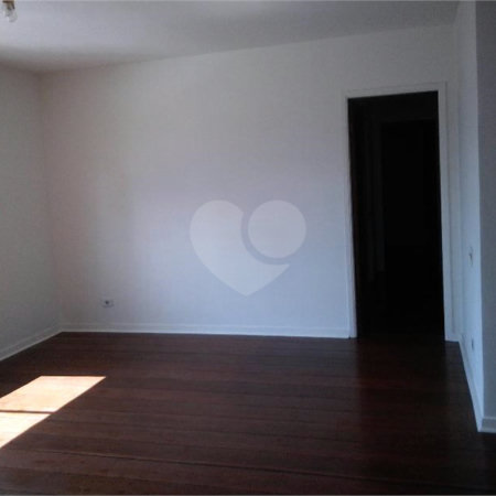 Apartamento à venda com 3 quartos, sendo 1 suíte, em Vila Clementino, São Paulo, SP