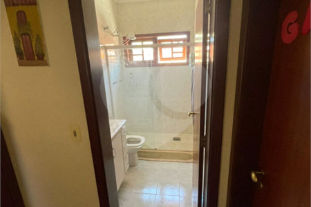 Sobrado à venda com 3 quartos, sendo 1 suíte, em Jardim Regina, Indaiatuba, SP