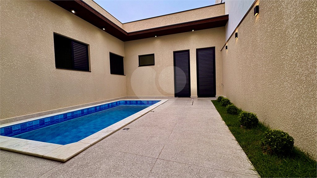 Casa à venda com 3 quartos, sendo 1 suíte, no condomínio Residencial Villagio Wanel, Sorocaba - SP
