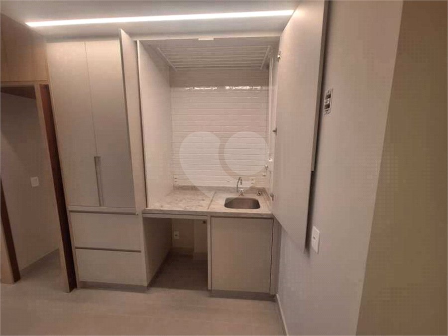Apartamento à venda com 1 suíte em Moema, São Paulo, SP