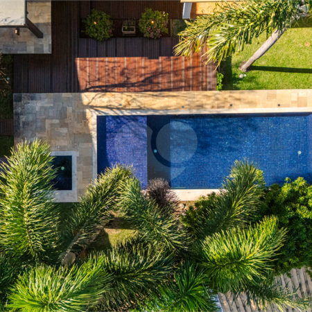 Casa à venda com 4 suítes no condomínio Villa Borghese, Indaiatuba - SP