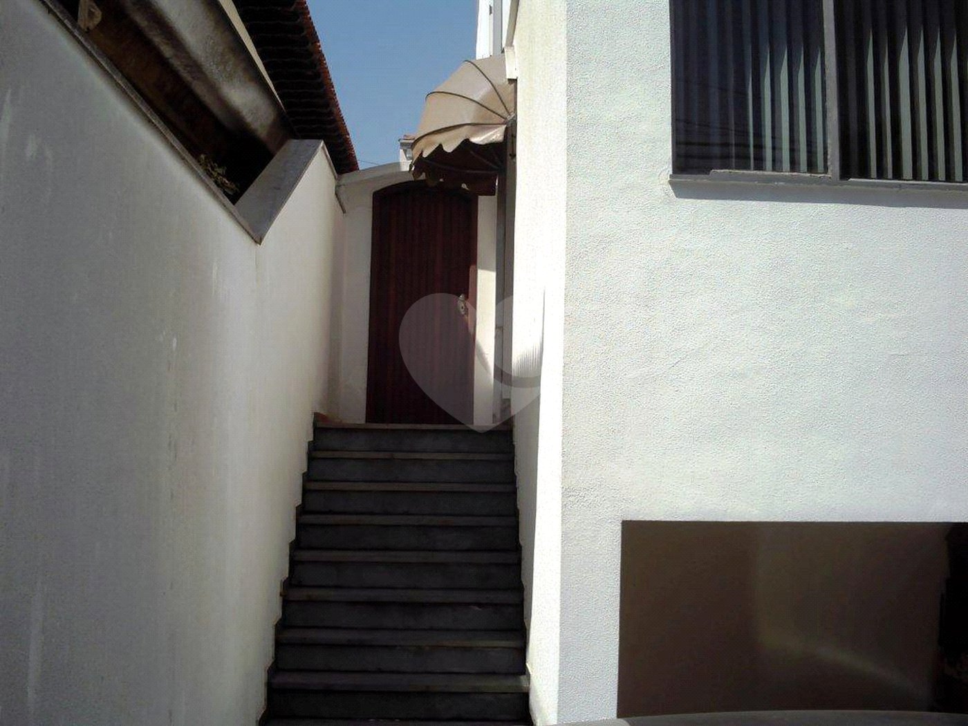 Casa à venda com 4 quartos, sendo 2 suítes, em Jardim Pinheiros, São Paulo, SP