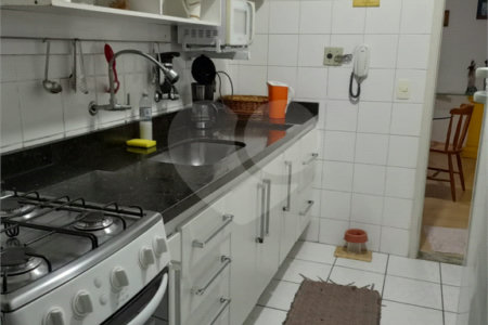 Apartamento à venda com 2 quartos em Vila Erna, São Paulo, SP